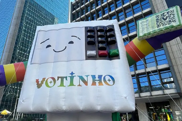 A 30ª Parada do Orgulho LGBT+ alerta sobre importância do voto