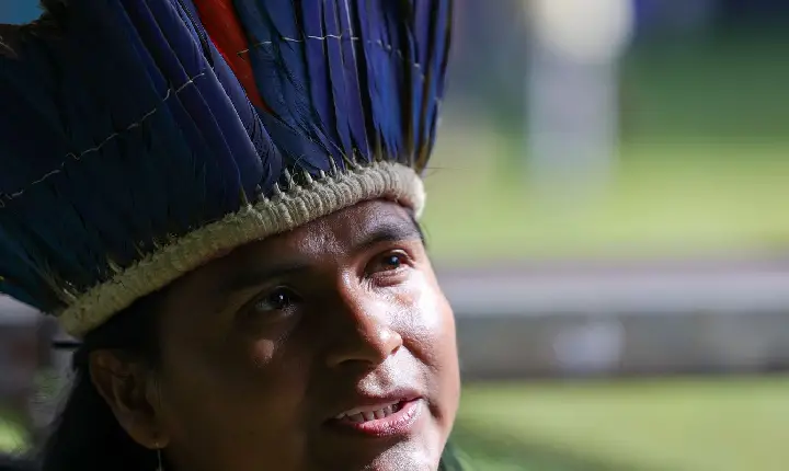 Câmara aprova uso de indumentárias tradicionais em fotos de documentos