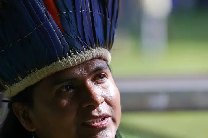Câmara aprova uso de indumentárias tradicionais em fotos de documentos