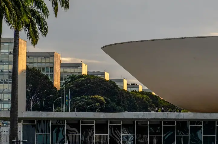 Dino propõe ampliar responsabilização de parlamentares por emendas