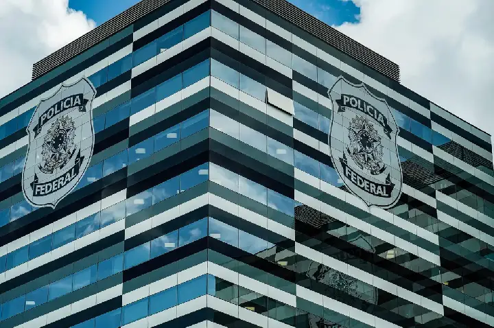 Diretores da PF apoiam Andrei Rodrigues e colocam cargos à disposição