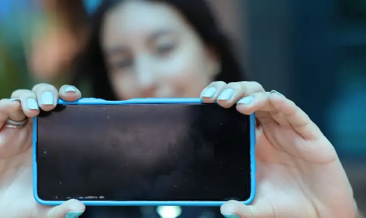 Estudo mostra adolescentes cientes de que internet precisa melhorar