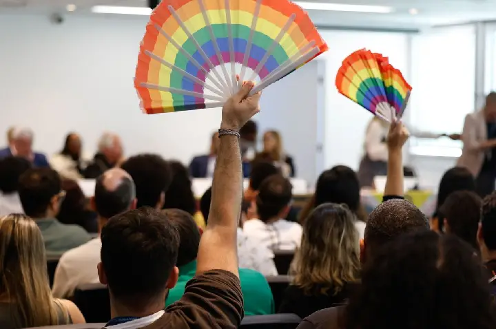 Governo diz que vai acertar salários do programa Rio Sem LGBTIfobia
