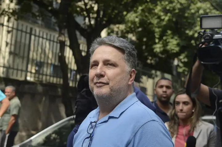 Justiça do Rio suspende direitos políticos do ex-governador Garotinho