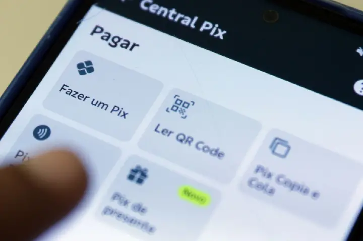 Pix enfrenta instabilidade na manhã deste domingo