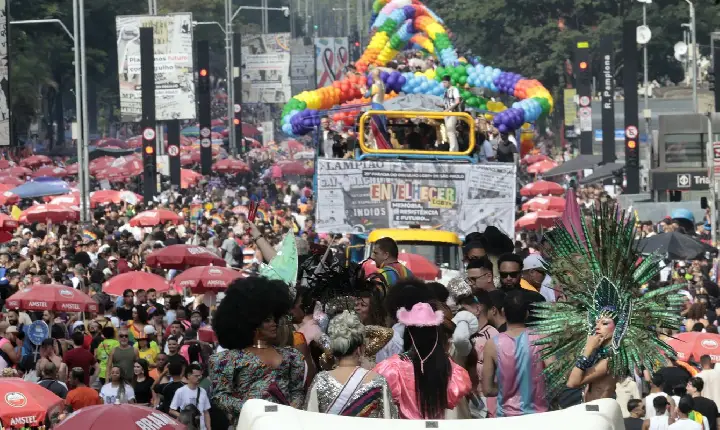 PL que veta criança em evento LGBTQIA+ é inconstitucional, diz jurista