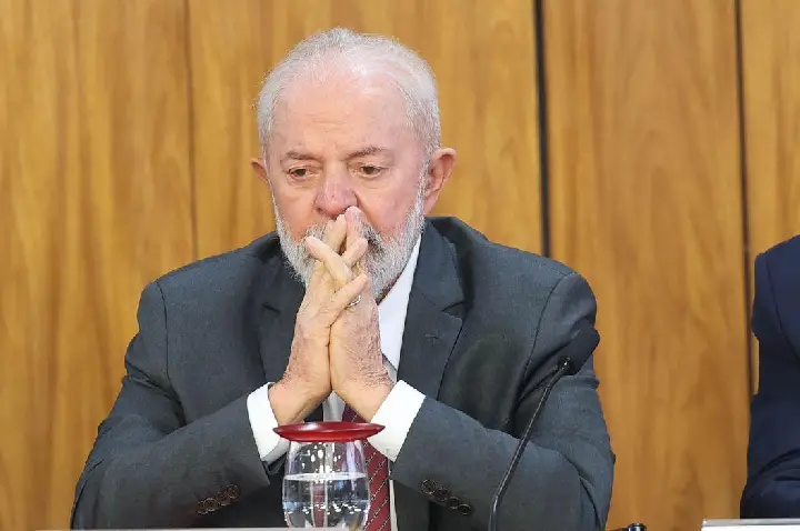 PT já teme vitória de Flávio Bolsonaro no primeiro turno