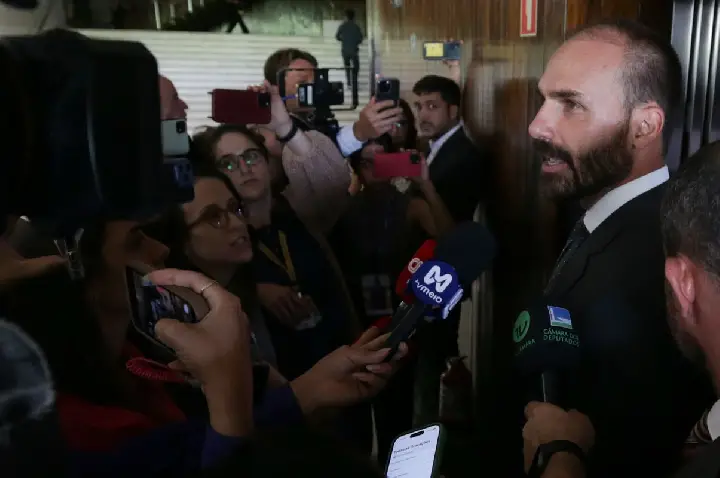 STF condena Eduardo Bolsonaro a inelegibilidade e a 4 anos de prisão