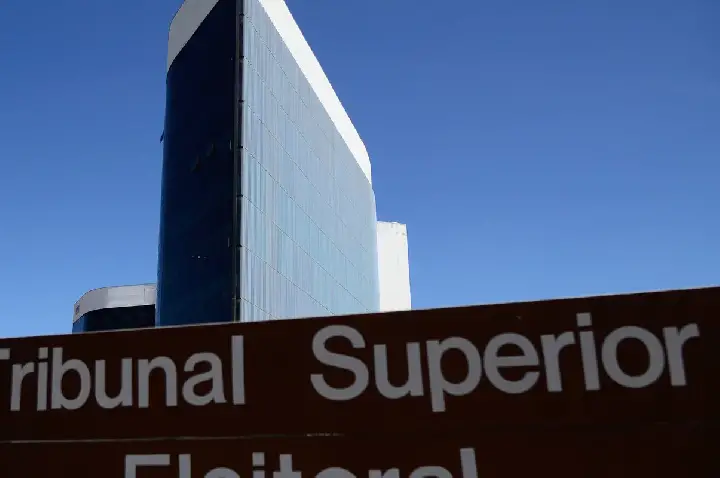 TSE determina remoção de vídeo que associa Lula ao PCC e ao CV