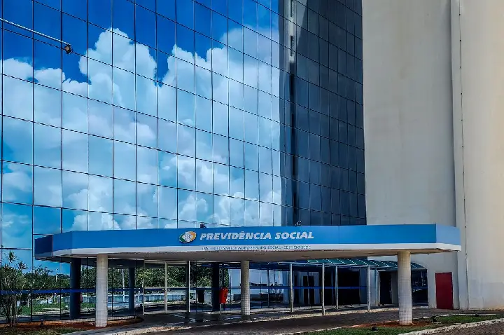 Vazamento de dados no INSS atingiu 2,8 milhões de CPFs