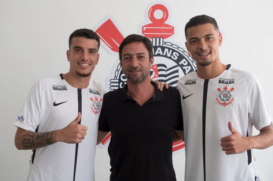 Corinthians apresenta dois novos reforços para a temporada 2018