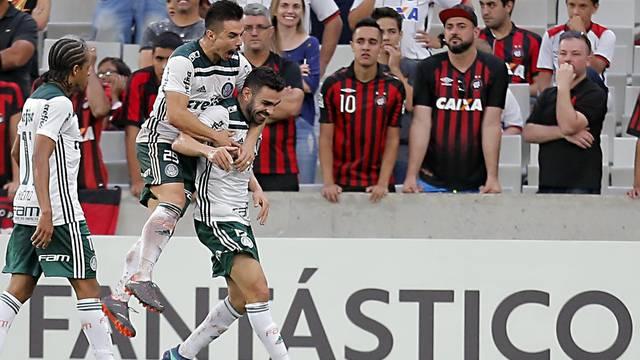 Furacão verde: Palmeiras vence mais uma fora de casa e se aproxima da liderança no Brasile