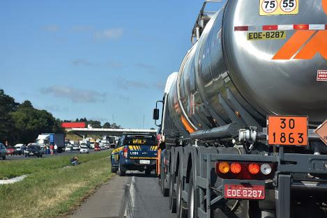 São Paulo decreta estado de emergência após cinco dias de greve dos caminhoneiros