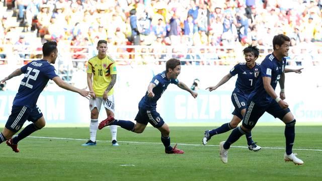 Japão desbanca favoritismo colombiano e estreia com vitória na Rússia