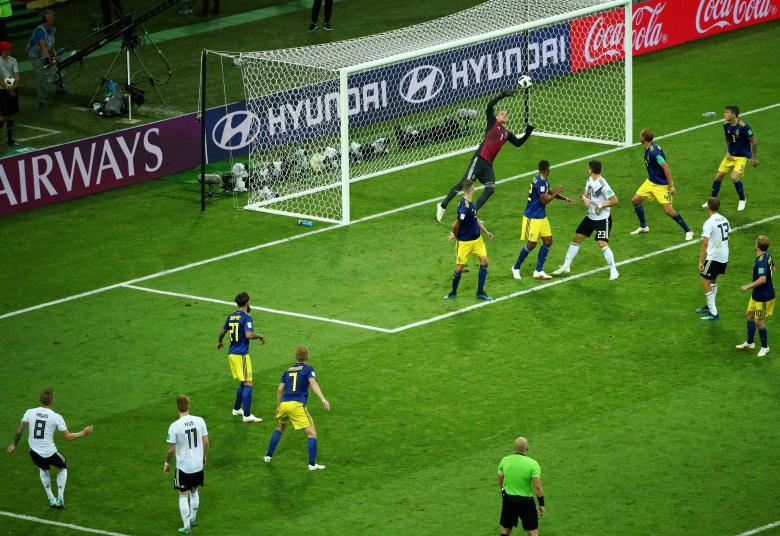 No último lance: Alemanha vence de virada a Suécia e se mantém viva na Copa