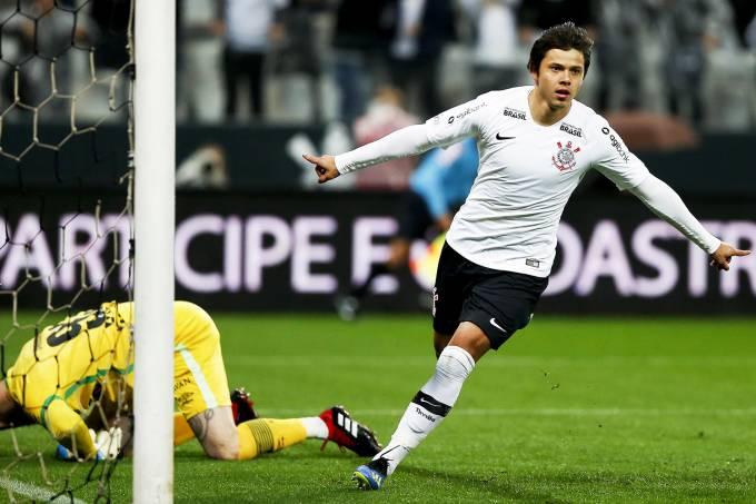 Pelas quartas da Copa do Brasil, Corinthians vence Chapecoense e joga por empate na volta