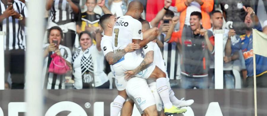 Santos volta a vencer depois de dois meses no Brasileirão e sai da zona do rebaixamento