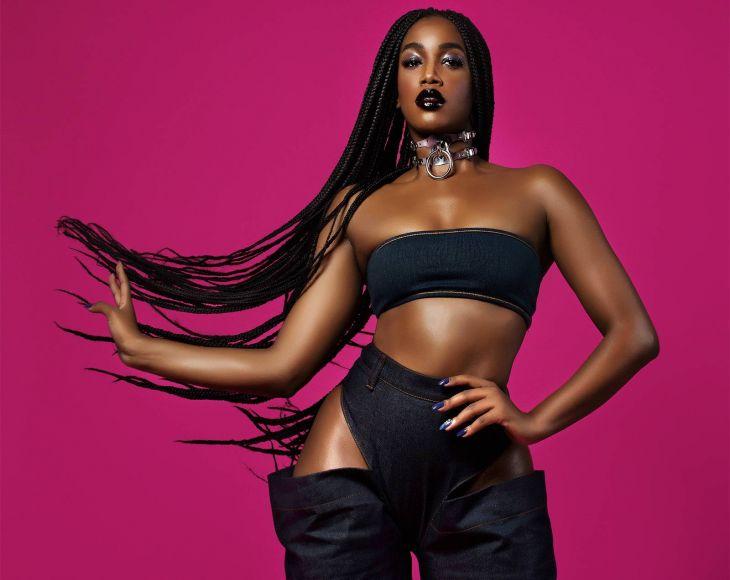 CANTORA IZA FAZ SHOW GRATUITO NO PARQUE VILLA LOBOS
