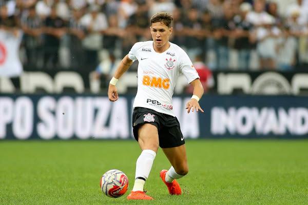 Carille esboça time do Corinthians com novidades no ataque para pegar o Grêmio
