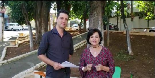 Praça adotada se transforma em linda área verde