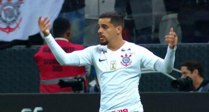 Sem Fagner e com Ramiro, Carille relaciona 22 atletas para decisão