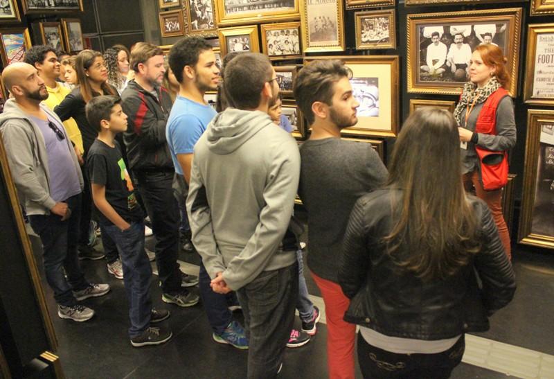 Museu do Futebol oferece visitas com roteiros temáticos