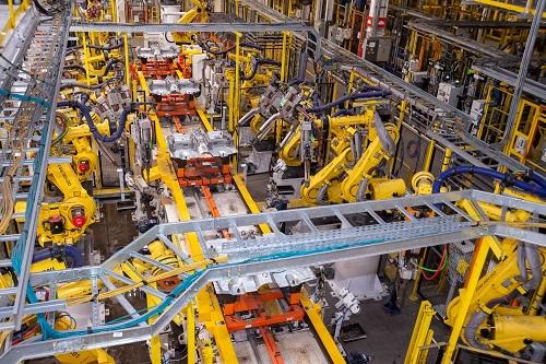 GM completa 95 anos de Brasil e vai produzir modelo inédito no País