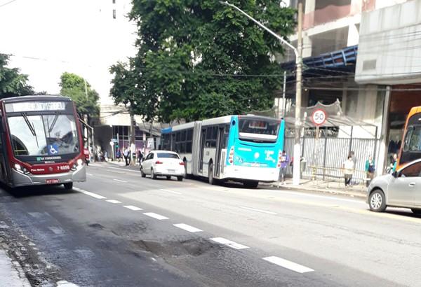 Buracos viram rotina nas ruas  e avenidas de São Paulo