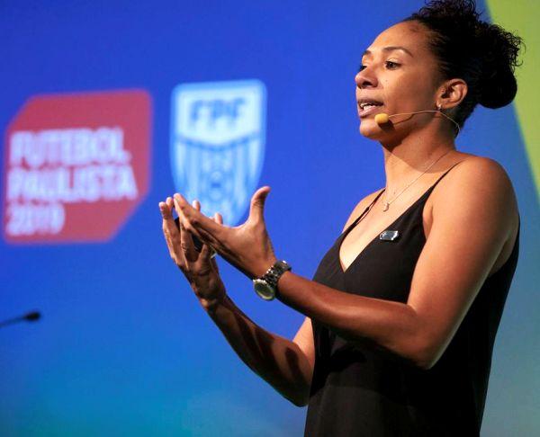 Ex-capitã pede sequência de Pia na seleção feminina: 