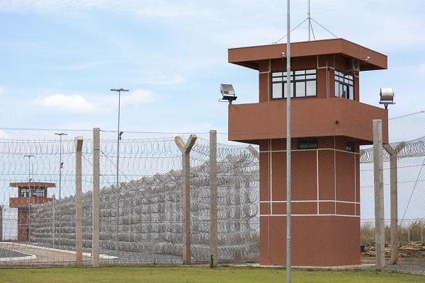 Covid-19: visitantes do sistema prisional passarão por triagem