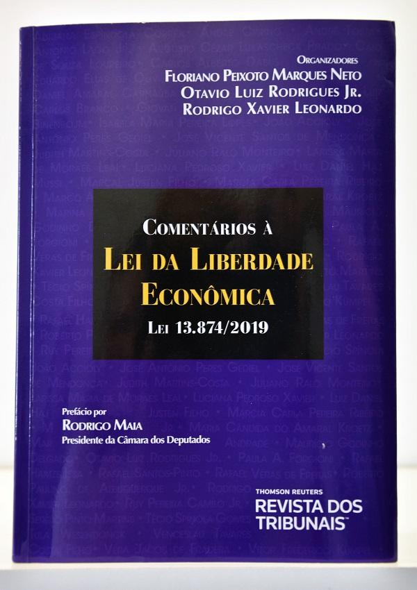 Livro traz comentários sobre a Lei da Liberdade Econômica