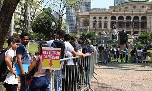 Publicada lei que cria o programa de manutenção do emprego e renda