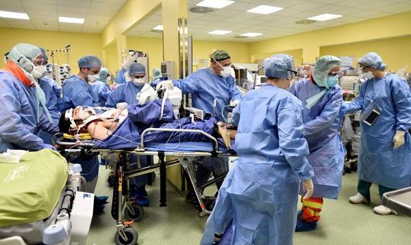 Covid-19: Brasil tem 117 mil mortes e 3,7 milhões de casos acumulados