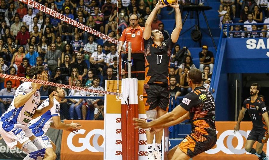 Maringá anuncia fim da equipe de vôlei masculino