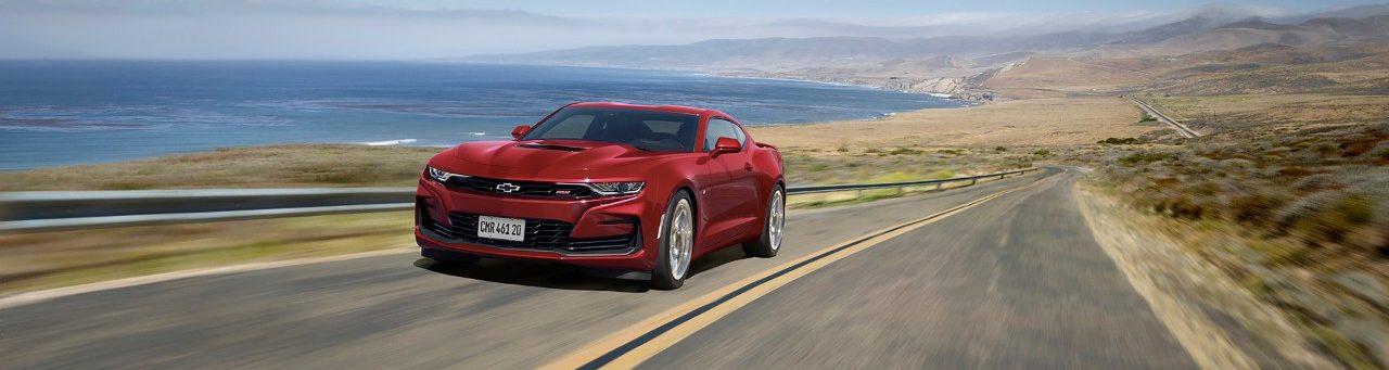 Camaro atualiza visual e incorpora pacote avançado de conectividade