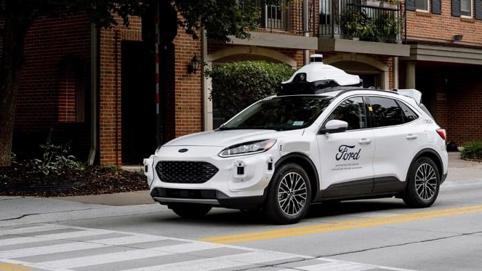 Ford apresenta a 4ª geração de veículos autônomos de teste