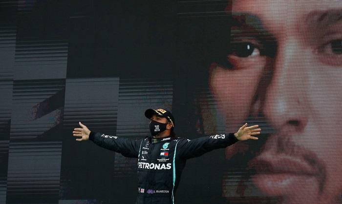 Futuro de Hamilton ganha importância ainda maior após recorde