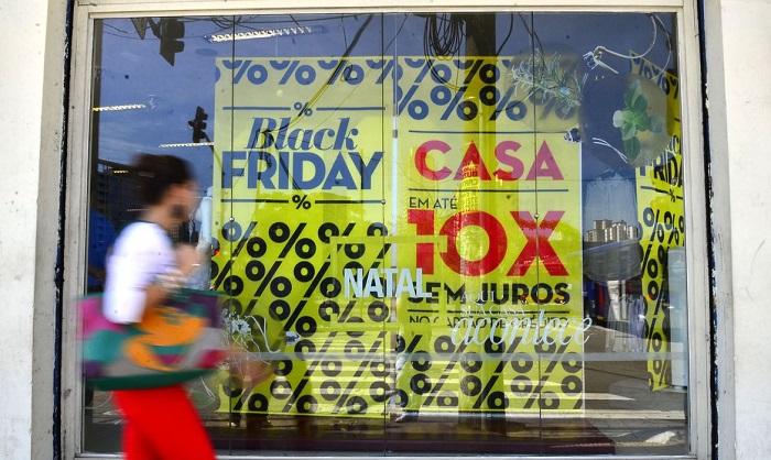 Black Friday: Procon/SP registra infração em 70% de lojas visitadas