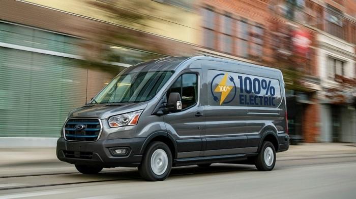 Ford apresenta E-Transit, versão elétrica da van mais vendida em todo o mundo