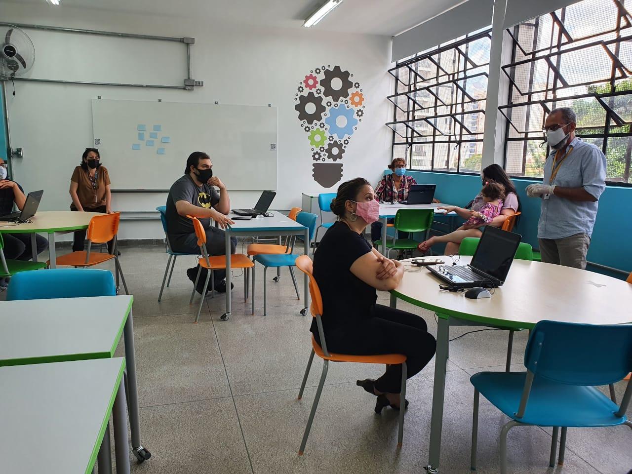 Educação SP vai contratar até 10 mil professores para retorno das aulas presenciais