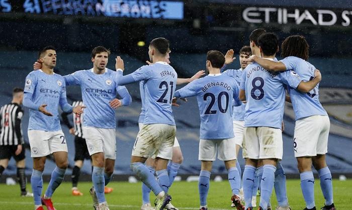 Horas antes de semifinal, City tem mais três casos positivos de covid