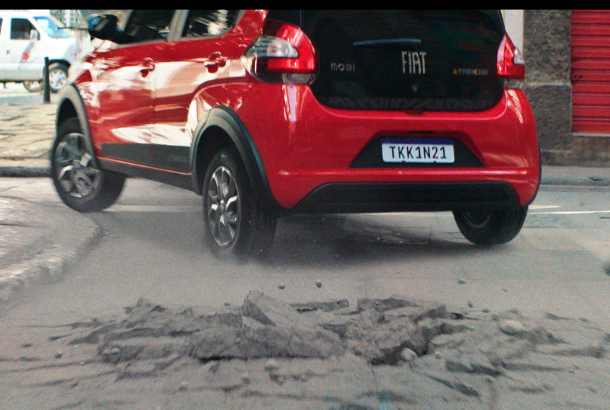 Fiat cria campanha do Mobi Trekking inspirada em filmes de ação