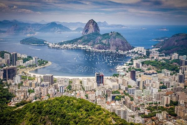 Fila de espera por leito de UTI bate novo recorde no Rio