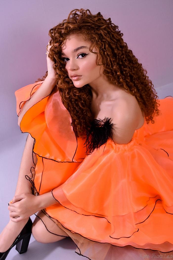 Raylla Araújo se prepara para lançar novo EP 