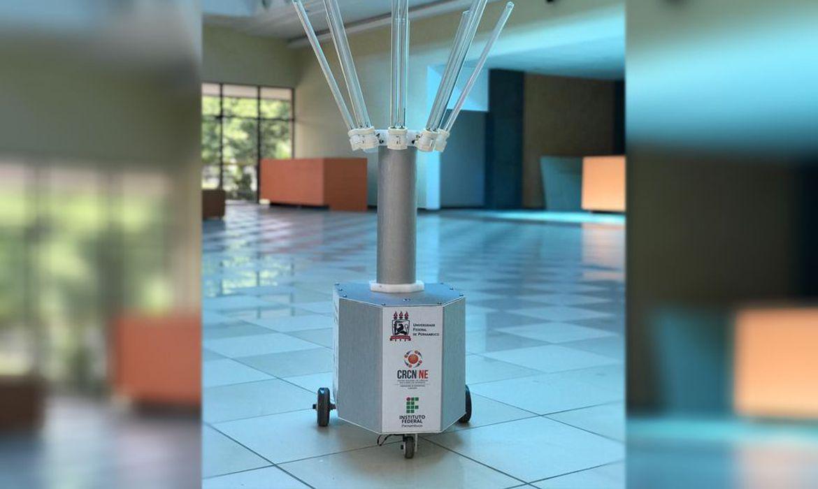 Covid-19: Robô Aurora inicia testes de usabilidade em hospital de PE
