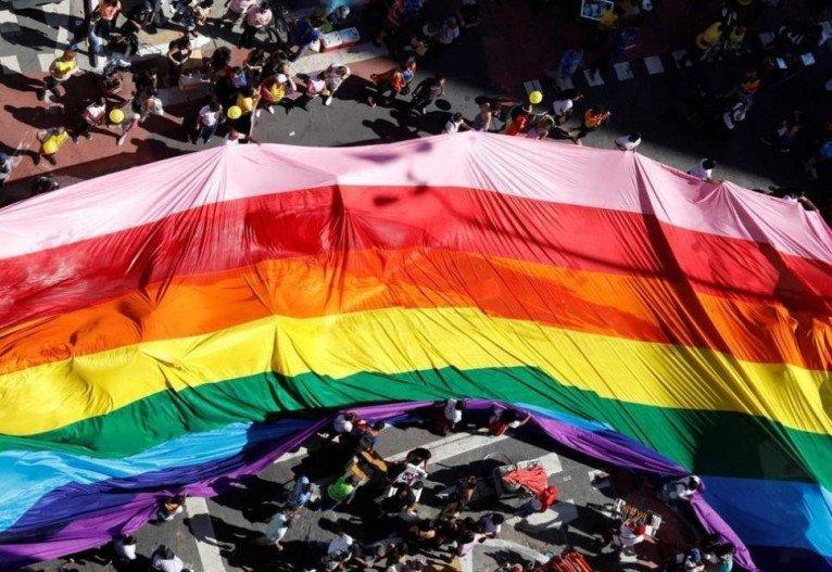 Dia Mundial do Orgulho LGBTQIA+: conheça 3 vaquinhas para apoiar a causa