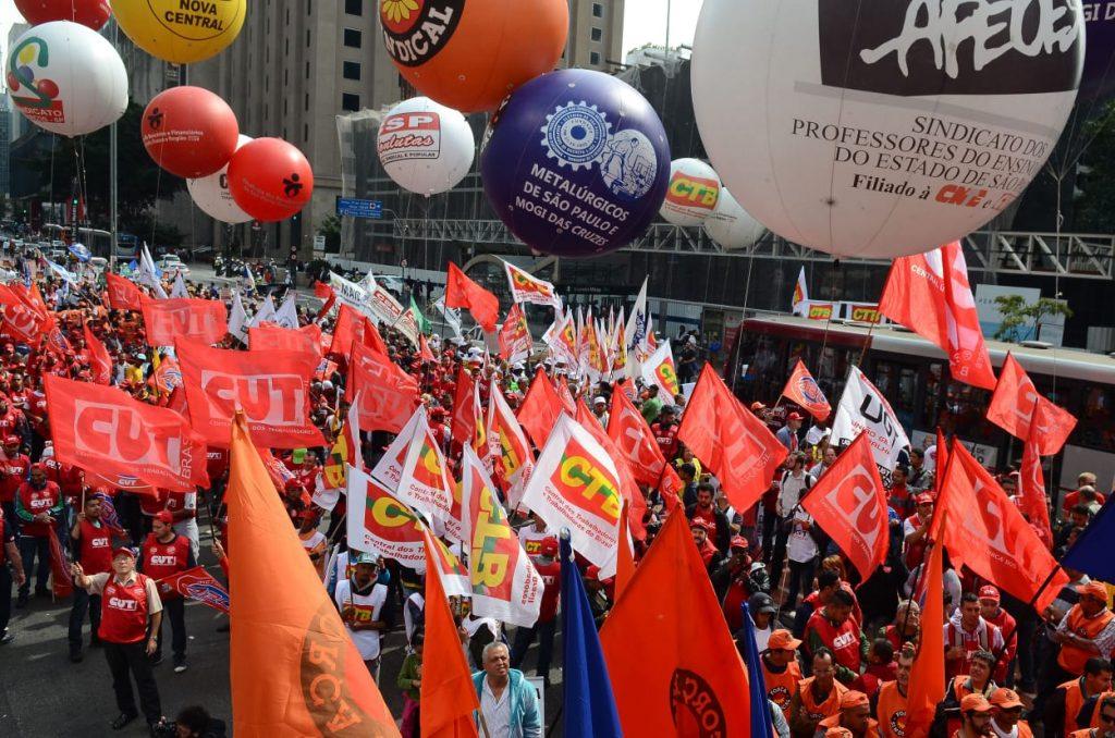 CSB defende greve geral contra a PEC 32