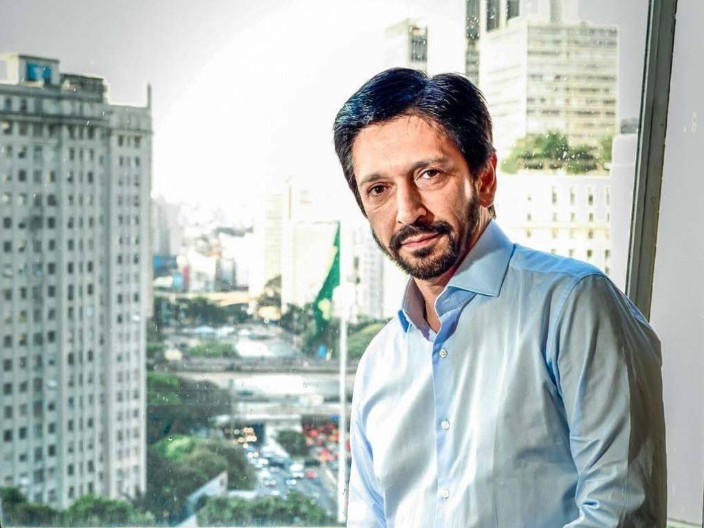 Executivo que autoriza a prefeitura a captar 8 bilhões de reais em empréstimos com instituições.