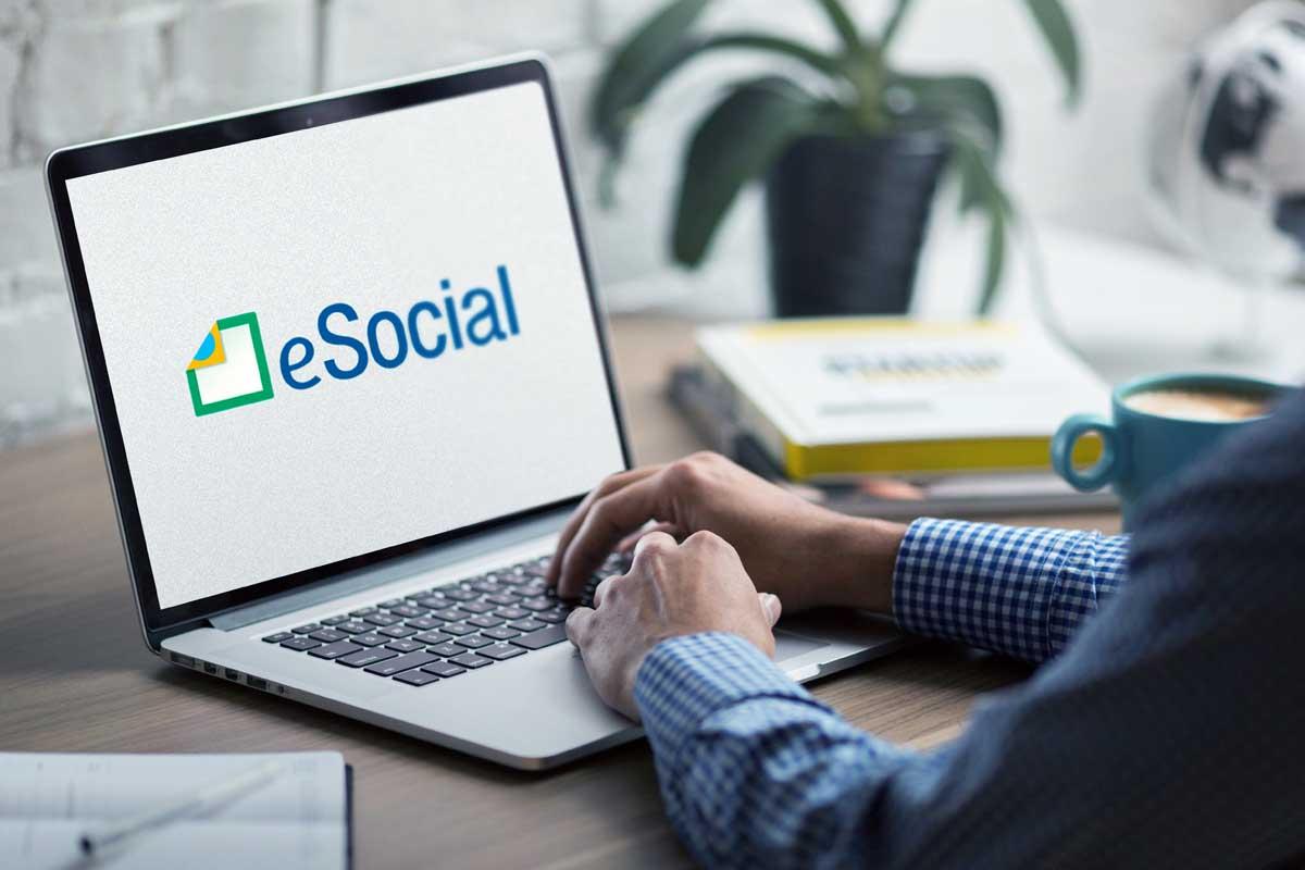 Governo Federal lança eSocial simplificado com novo layout