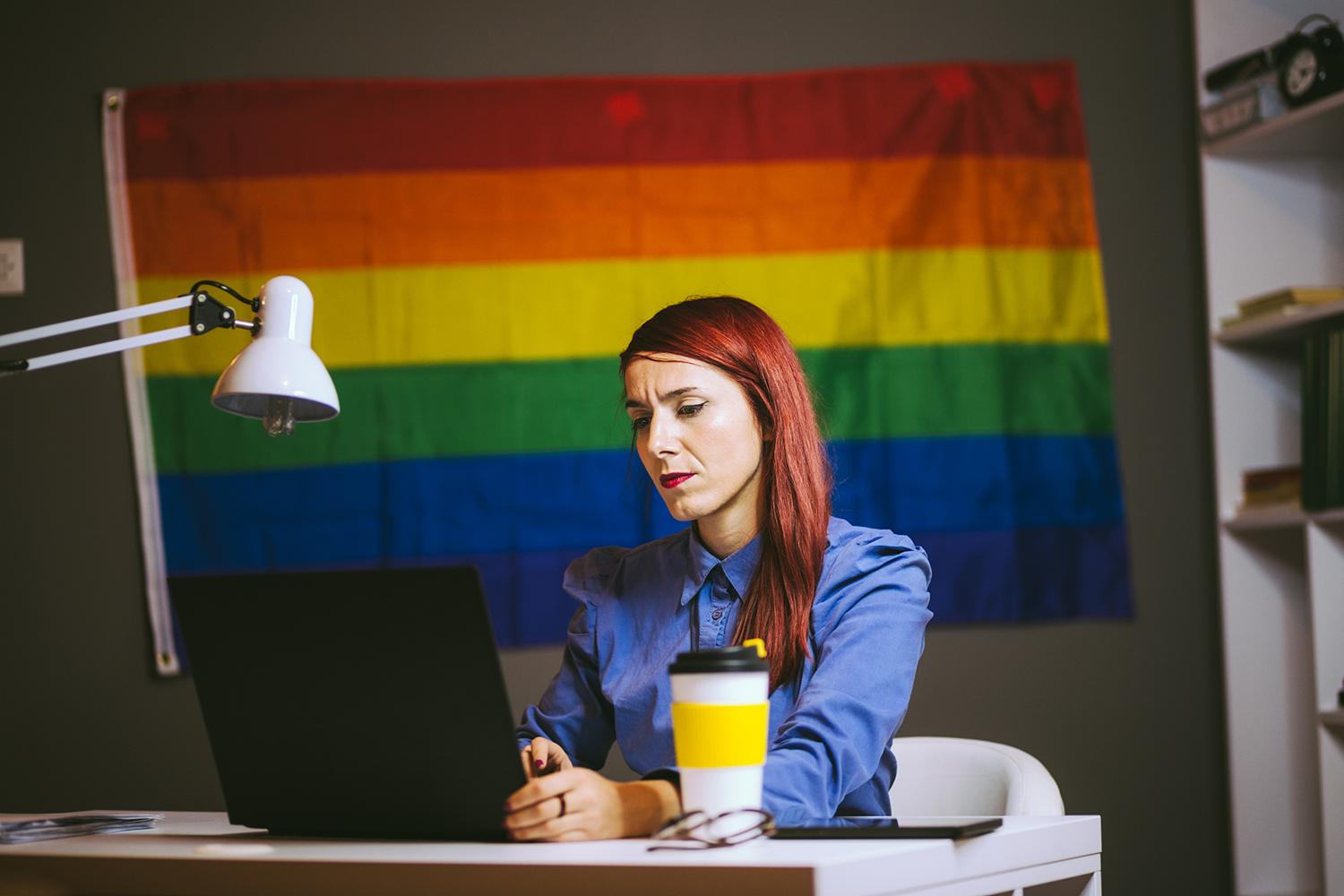 Orientação sexual, identidade de gênero e seu impacto no mercado de trabalho: Podcast debate tema e motiva luta.